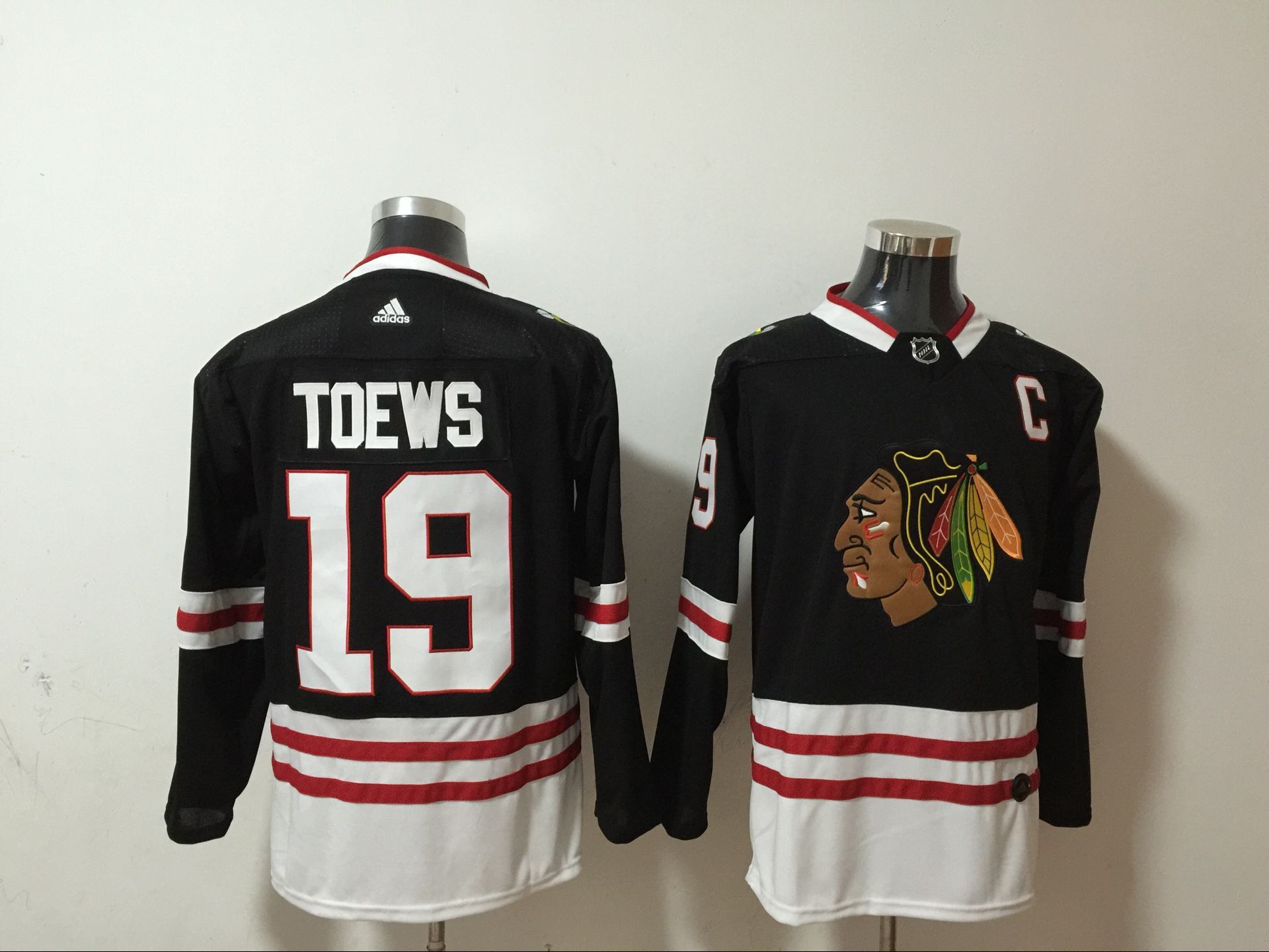 Chicago Blackhawks #19 Jonathan Toews Men Adidas 2020 black Stitched NHL Jersey->chicago blackhawks->NHL Jersey